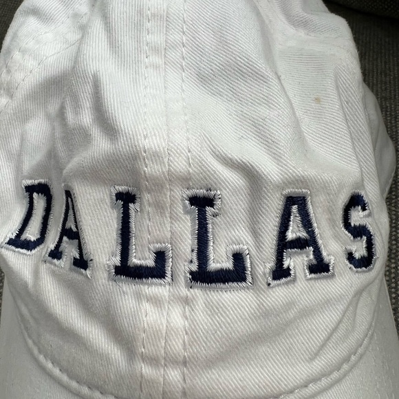 Dallas Hat - Picture 3 of 5